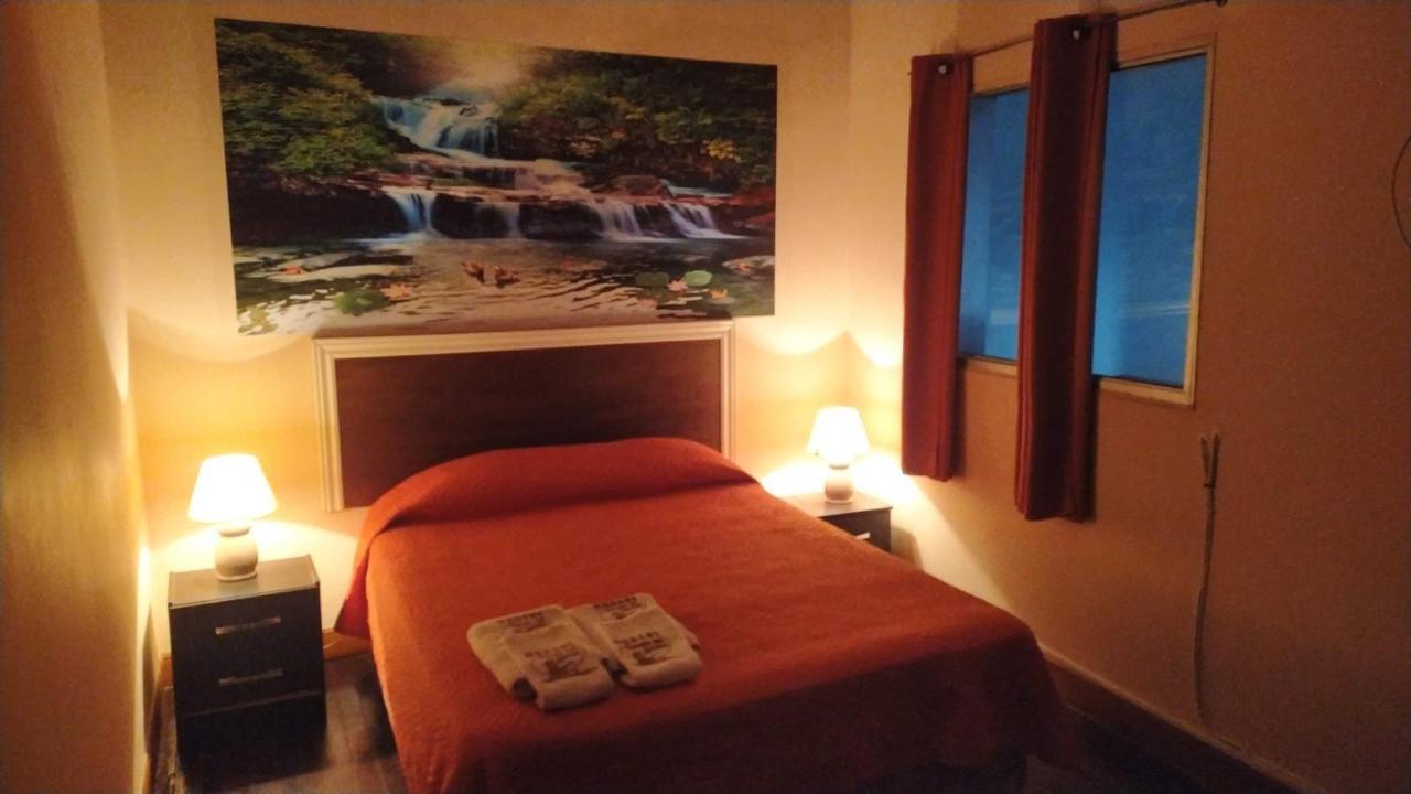 Posada Del Gaucho Hostel Montevideo Ngoại thất bức ảnh