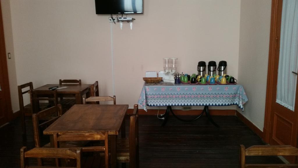 Posada Del Gaucho Hostel Montevideo Ngoại thất bức ảnh